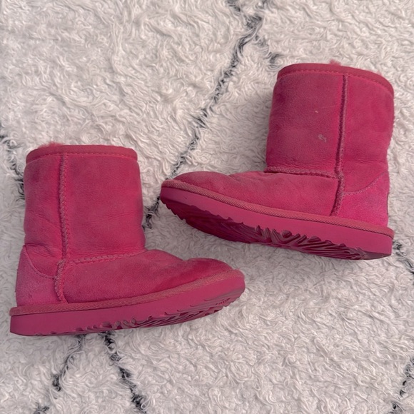 UGG classic boots - toddler size 10 - pink - Picture 3 of 6